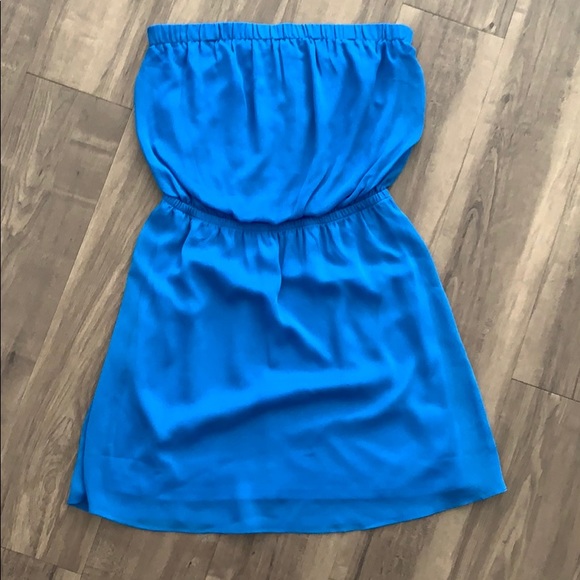 Express Dresses & Skirts - Express strapless dress